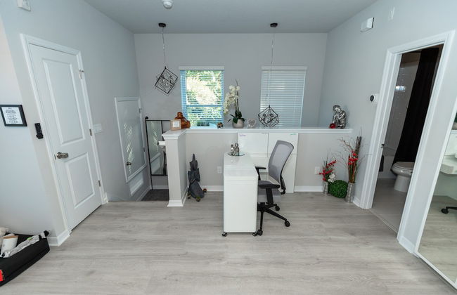 Pet Friendly Modern Zen Studio Retreat W/ Hot Tub! Home by RedAwning - Foto 33