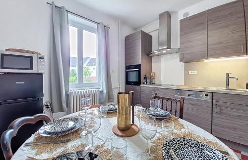 Little Strasbourgeoise - Proche Hypercentre - Tram - Charme et Confort - Photo 5