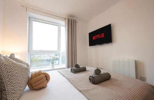 Modern 1BR Apt - Sleeps 4 - Parking - Balcony - Foto 25