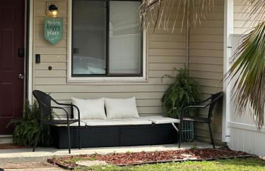 Destin-y 30A Beach Retreat Self Checkin - Huge Private Backyard Deck with Outdoor Shower - Foto 31