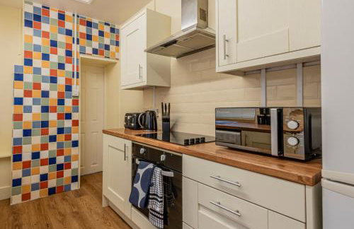 Harbour place in Newcastle under Lyme with Parking, perfect for Contractors or Alton Towers - Foto 12