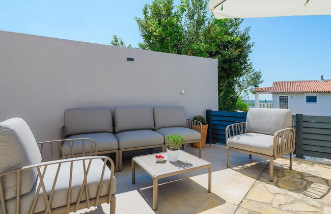 Charming Holiday Home With Pool and sea View - Foto 19