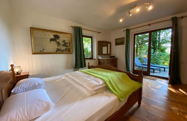 Charming Holiday Home With Garden - Photo 5