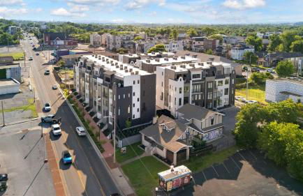 Brand New Elegance Rooftop Views of Nashville - Foto 43