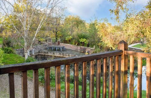 Swallows Nest - Photo 17