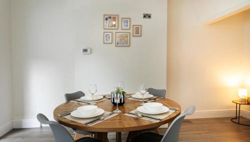 Modern Bedrooms - Free Parking - Fast WiFi - Sleeps 4 - Foto 5
