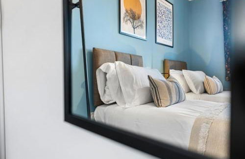 Stylish 4-Bedroom Townhouse with two large parking spaces and superfast Wi-Fi - Photo 32