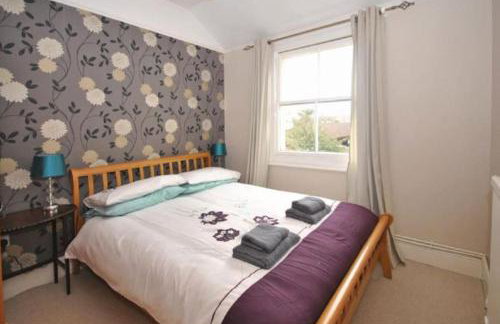 Mews Cottage in Private Seafront Estate - Photo 7