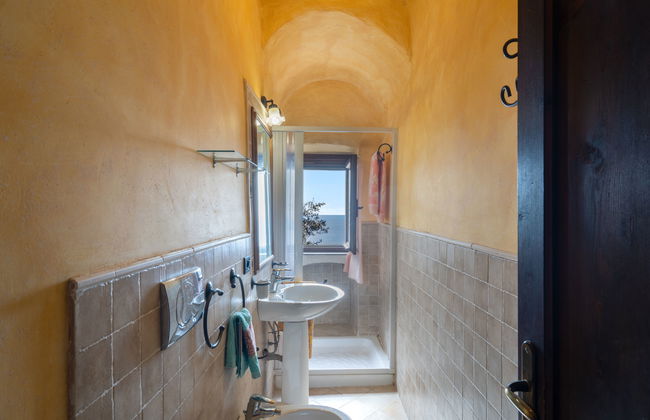 2 bedroom House in Cipressa with garden and terrace - Photo 10