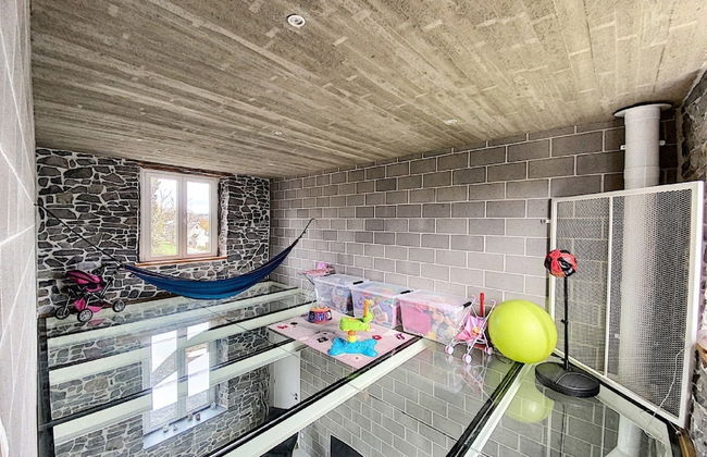 Charming Family Home in Achet - Foto 26