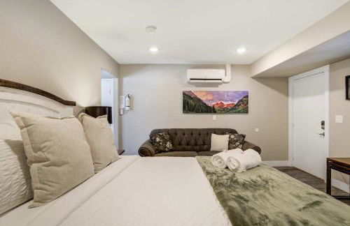 Vermijo Nook Walk to OCC Downtown w Fire Pit - Foto 14