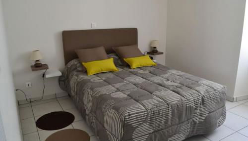 maison de vacances Nébouzat - Foto 4