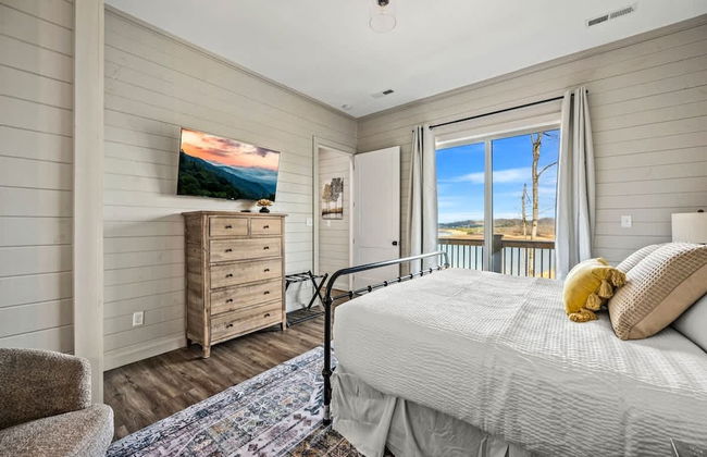 NEW Lake Cabin Sleeps 14 Indoor Pool Hot Tub - Foto 35