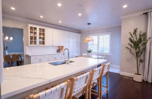 Spa Sauna Escape Sweeping Valley Views 6BR - Foto 5