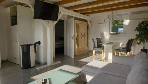 Gesindehaus Charis Ferienhaus nahe Europa Park mit eingezäuntem Garten ideal für Hunde Paare und Familien - Photo 2