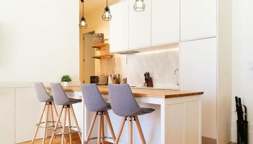 Comfortable flat, cozy balcony close to Aliados Av - Foto 2