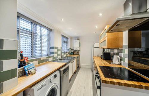 Central Filey Family Cottage for Groups with Super King Bedroom and Bunk Room - Foto 7