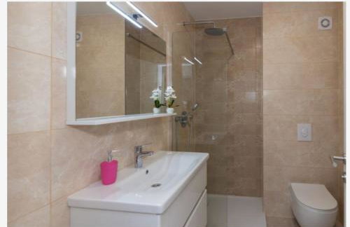 Apartman PINK Živogošće - Photo 9