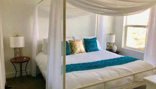 Deluxe Classy TownHouse With 2 car Garage, Work or Family! - Foto 4