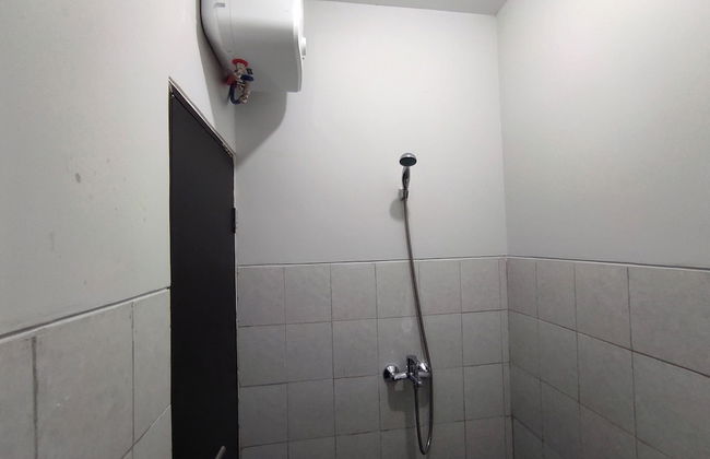 Homey Studio With Easy Pool Access Apartment At Suncity Residence - Photo 13