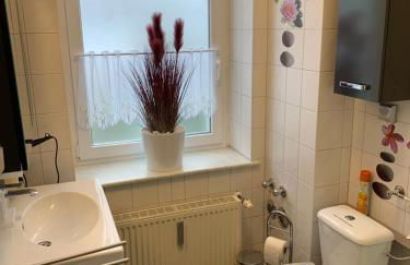 Best-Preis FEWO Rathausblick 2 - Zentrale Lage in Wittenberge - 2 Personen - Einzelzimmer - Vollausstattung - WLAN / Prime & Self-Check-In - Foto 5