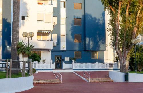 Apartamento en complejo residencial con piscina y garaje a 100m del mar - Foto 38