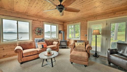 Lakefront Solon Springs Cabin with Private Dock! - Foto 5