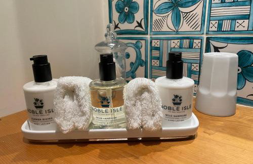 THE HYDE- secret hide away, near the beach. - Foto 20