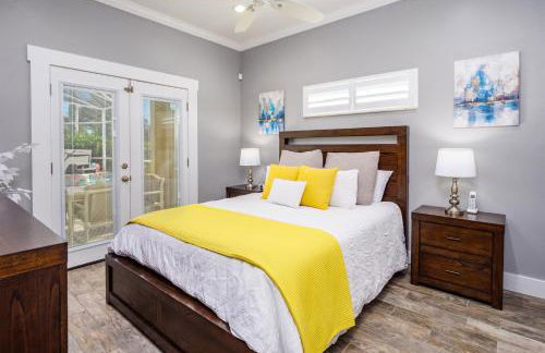 Phenomenal 7BR 4 Master Suites Southeast Pool Hot Tub Gas BBQ 2 Miles to Disney - Foto 6