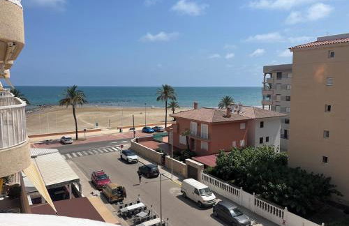 Front beach apartment - Foto 1