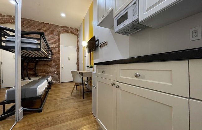 Hotel and the City-Midtown - Photo 65