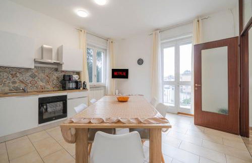 Milano Malpensa 5' - FreePark, Wifi, AC - 3 Suite - Foto 27