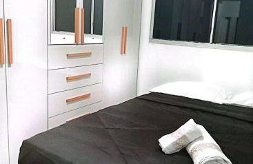 Apartamento com 2 quartos mobiliado, em ótima localização ao lado do shopping e perto de transportes públicos e perto de praias - Foto 9