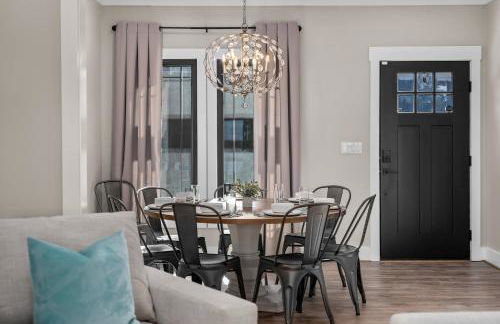 Views! Dock, Water, Game Room, Kids Room! - Foto 4