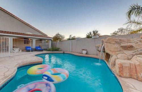 Beautiful 5BR w/King Beds, Pool & Hot Tub, Games - Photo 26