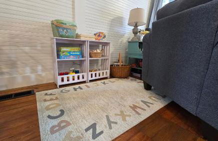 Charming Downtown Bungalow I Explore-Shop-Eat - Foto 5