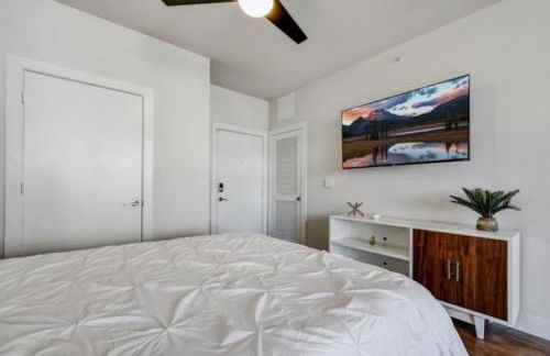 Experience Downtown Studio Near River Walk - Foto 16