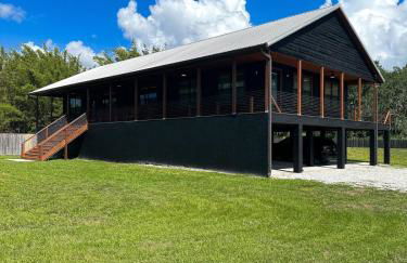 Enchanted Log Cabin Retreat Near Bradenton and St Pete - Photo 24