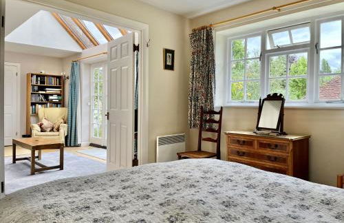 Library Cottage by inspirestays-com - Foto 12