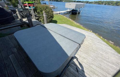 Cozy Pet-Friendly Condo l Pool l Dock l Walk to Parks - Foto 34