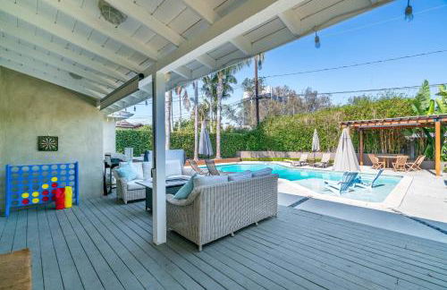 Modern Pool house with hot tub and relaxing backyard - Foto 10