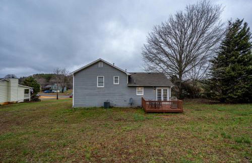 Disconnect From The City In This Outdoorsy Getaway - Foto 59