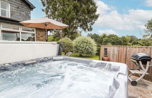 Holly Farm Cottage - Photo 1