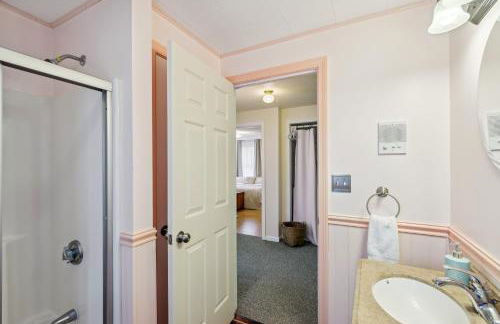 Charming and Scenic Gouldsboro Getaway with Patio! - Foto 23