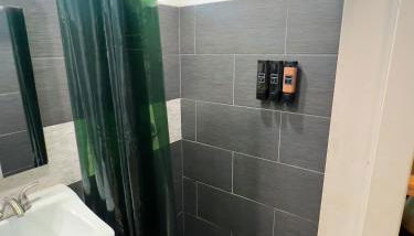 Holladay Haven - Photo 3, Shower
