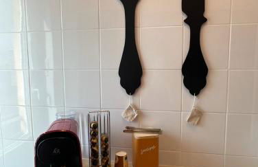 PARIS-MONTROUGE Magnifique Studio Appartement de 35m2 - très cosy pour 1 à 6 personnes refait à neuf - ENTIRE APARTMENT LUXIRIOUS AND WARM - Montrouge Paris 14ème - Proche Aéroport Orly & Parc Expositions Porte de Versailles FREE WIFI GRATUIT - Foto 30