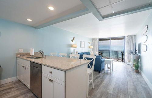 Edgewater Oasis Gorgeous Resort Condo on Beach! - Photo 18