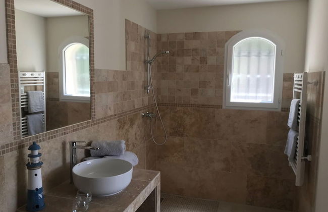 Villa in Le Plan-de-la-tour With Pool - Photo 24