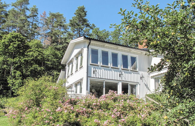 Stegeborg Sjöstugan - Foto 1