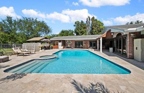 The Creek Resort - Revamped Chic 4BR Haven with Massive Pool, Hot Tub, and Outdoor Space - Foto 28